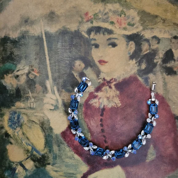 Lisner Bracelet ~ Vintage Faux Sapphire ~ Aurora Borealis ~ Pretty! *See Notes* - Picture 3 of 16